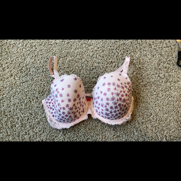 Victoria’s Secret Bra 36DD - Picture 1 of 3